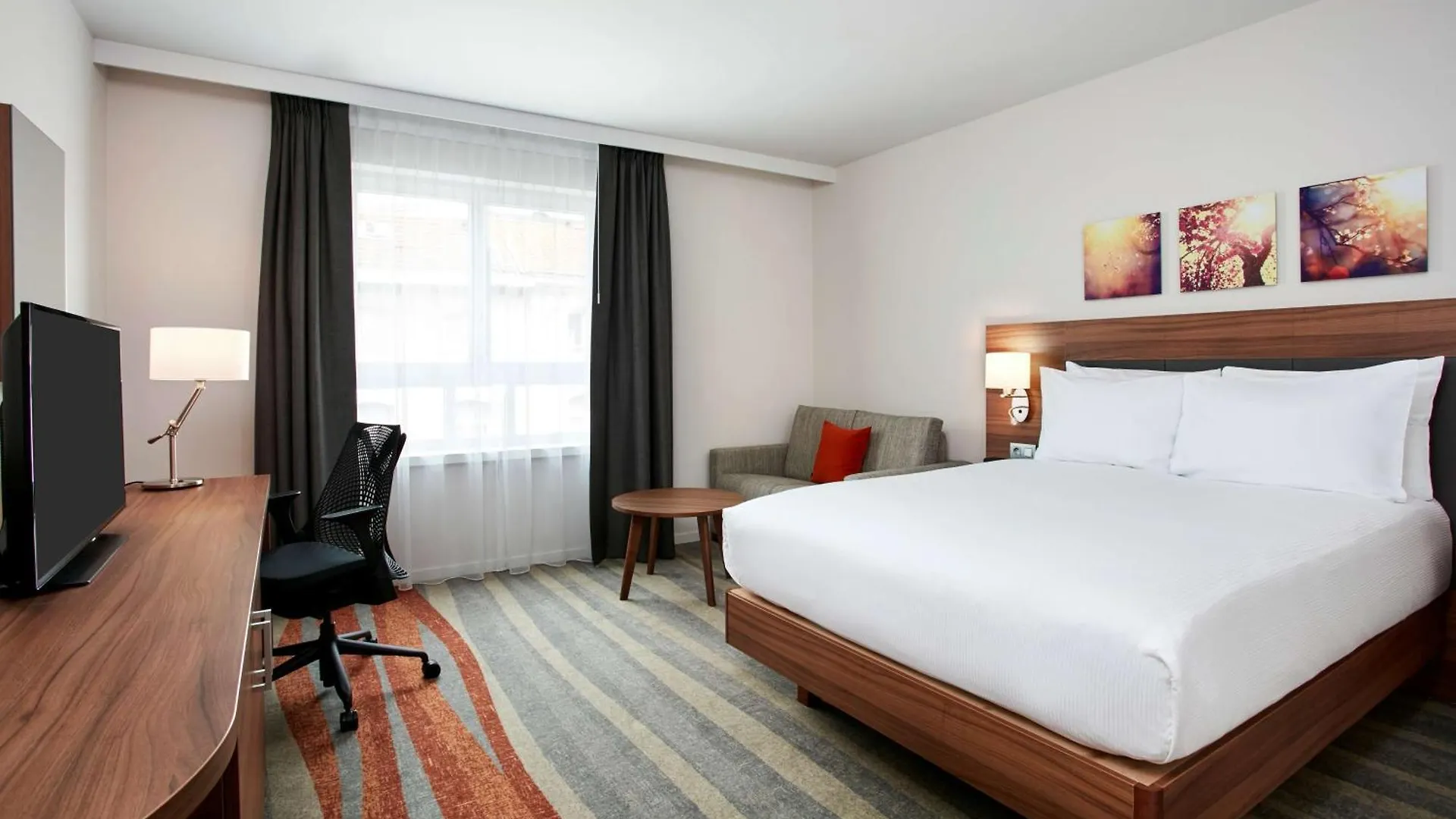 מלון Saint-Gilles Hilton Garden Inn Brussels City Centre