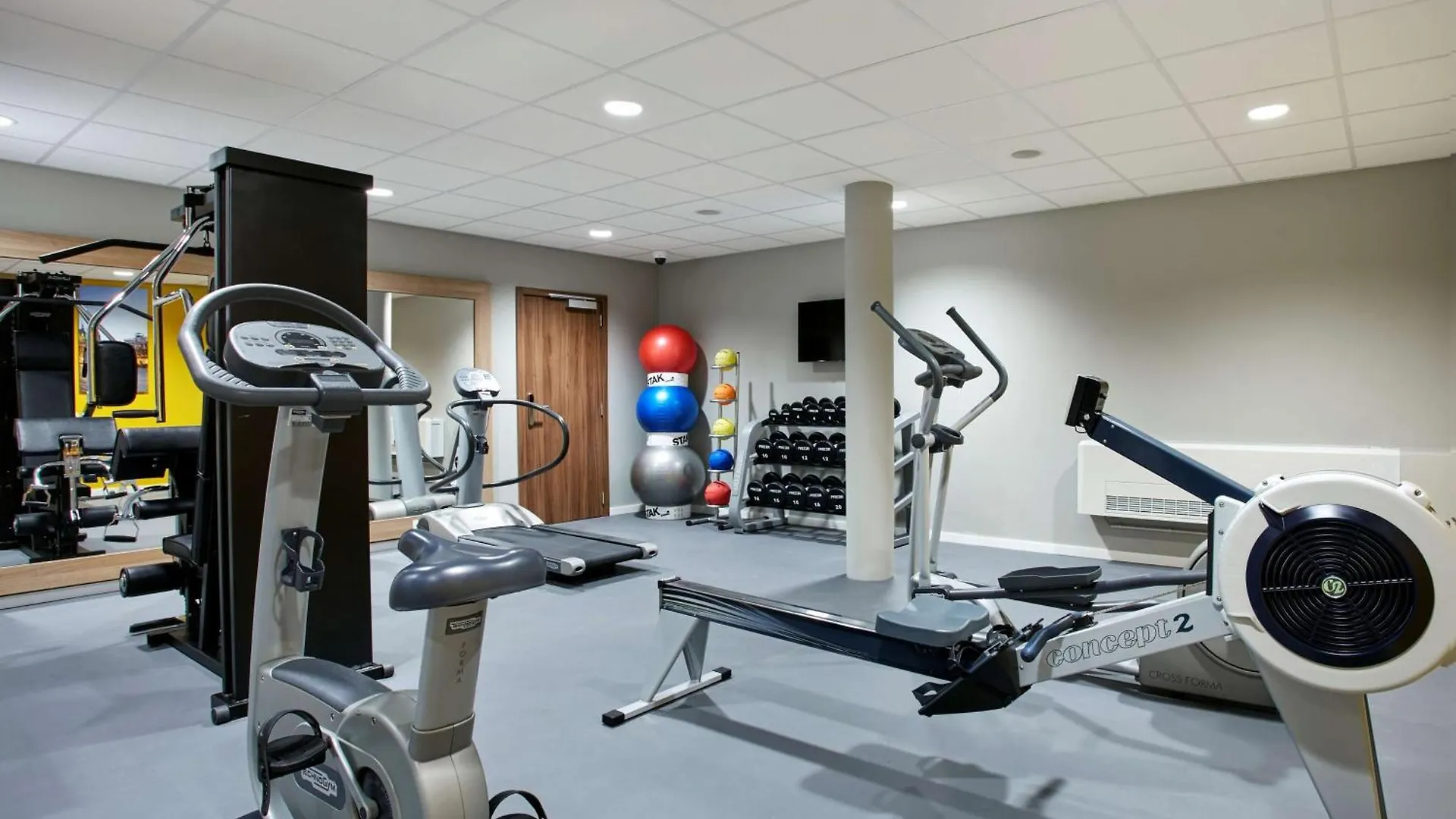 Saint-Gilles Hilton Garden Inn Brussels City Centre מלון
