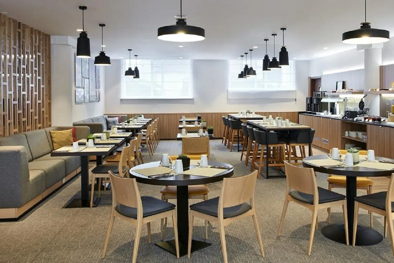 מלון Saint-Gilles Hilton Garden Inn Brussels City Centre