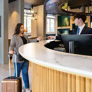 מלון Novotel Off Grand Place